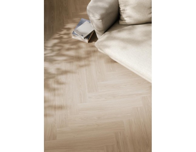 Dvisluoksnis parketas Boen Herringbone Ąžuolas Pale White Andante 137 MM