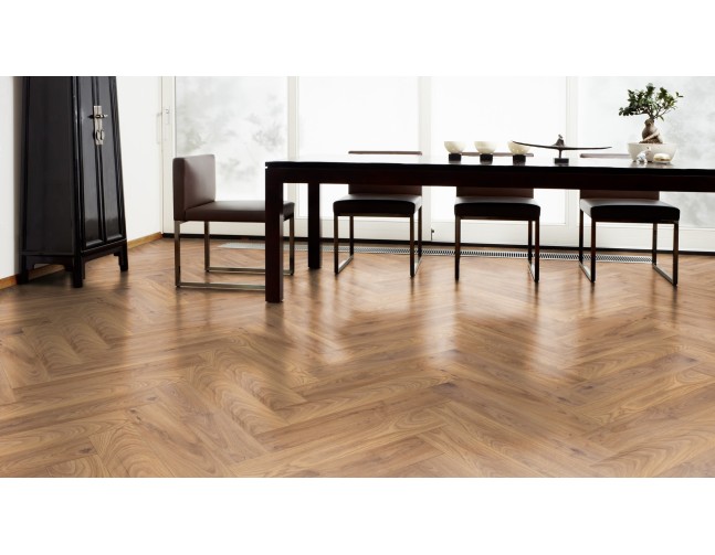 Akcija! Laminuotos grindys Kaindl Masterfloor Maestro Herringbone 8.0 Ąžuolas Bamburgh