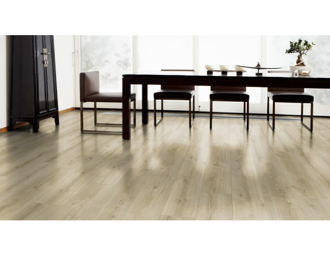 Laminuotos grindys Kaindl Natural Touch Standard 8.0 Ąžuolas