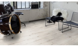 LIKUČIO IŠPARDAVIMAS Vinilinė grindų danga Kaindl SPC Solid Pro Wide Plank 6.0 Ąžuolas Napoli