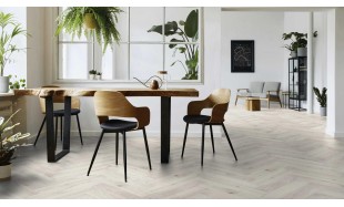 Akcija! Laminuotos grindys Kaindl Masterfloor Maestro Herringbone 8.0 Ąžuolas Alnwick