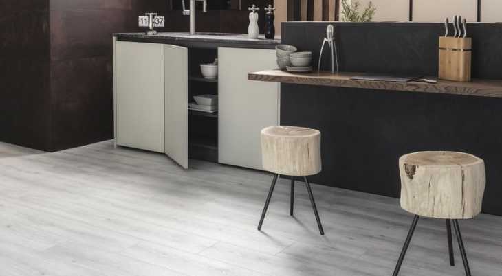 Laminuotos grindys Kaindl Natural Touch Standard 8.0 Ąžuolas Evoke Concrete